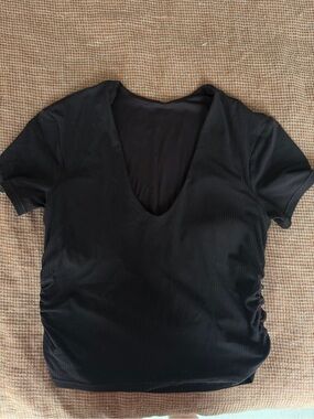 lululemon workout tee